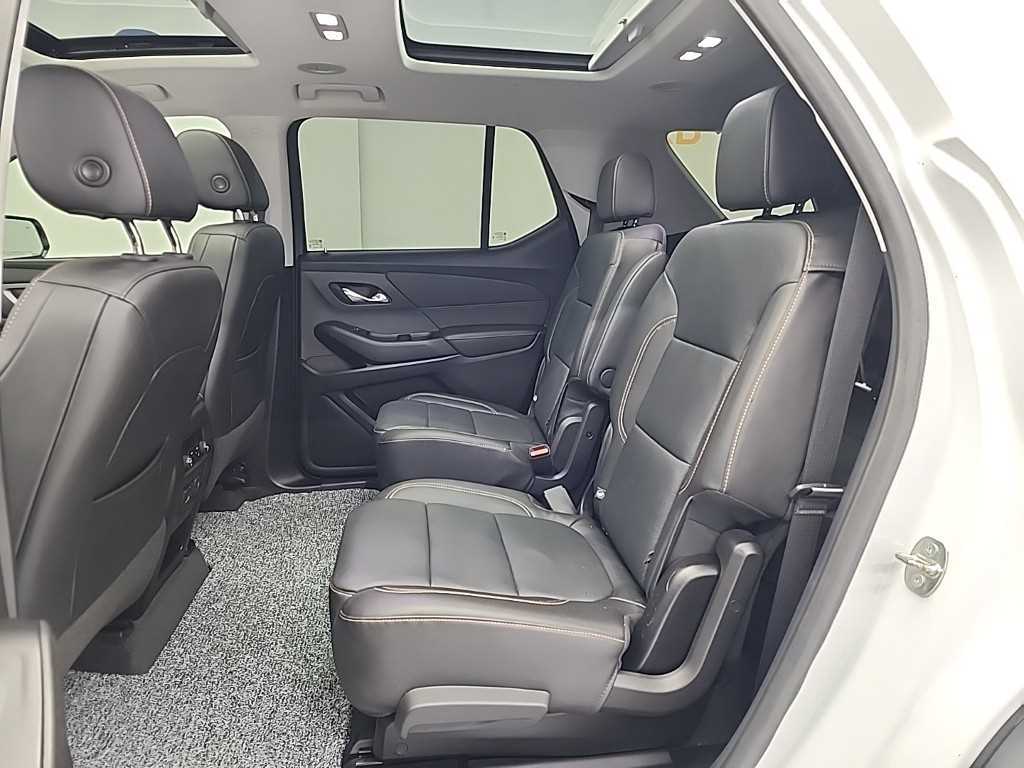 CHEVROLET Traverse — photo 12