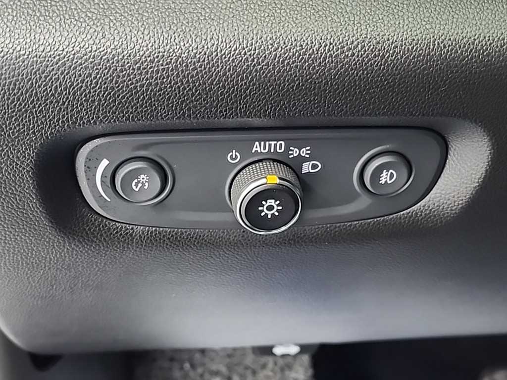 CHEVROLET Traverse — photo 18
