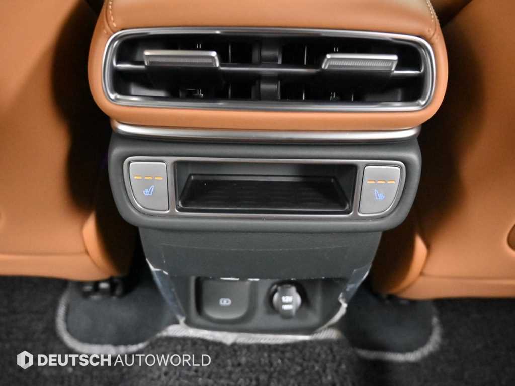 Genesis GV80 — photo 16