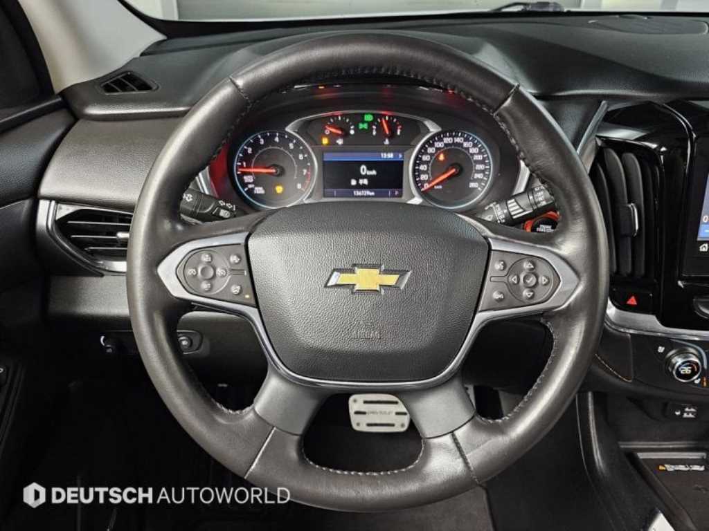 CHEVROLET Traverse — photo 13