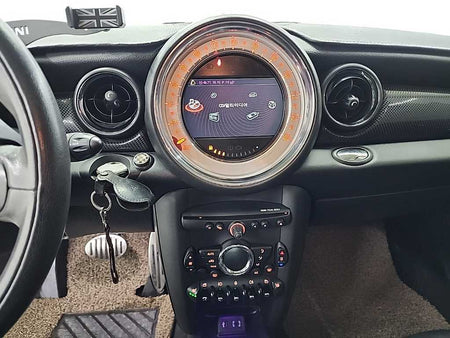 Mini Cooper — photo 10