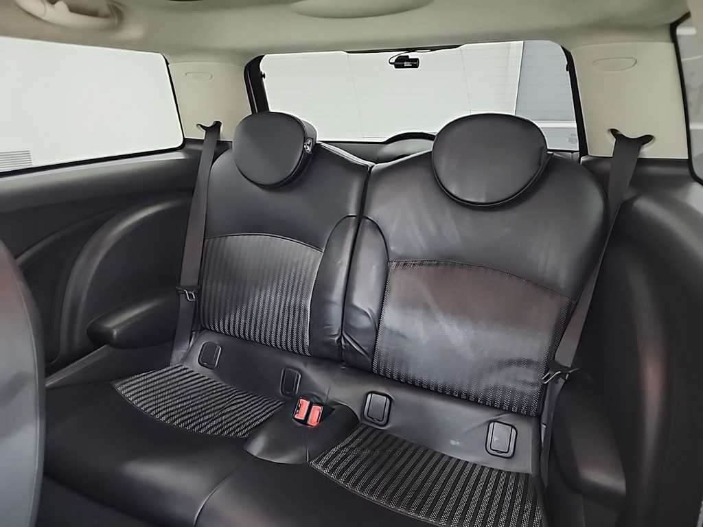 Mini Cooper — photo 12