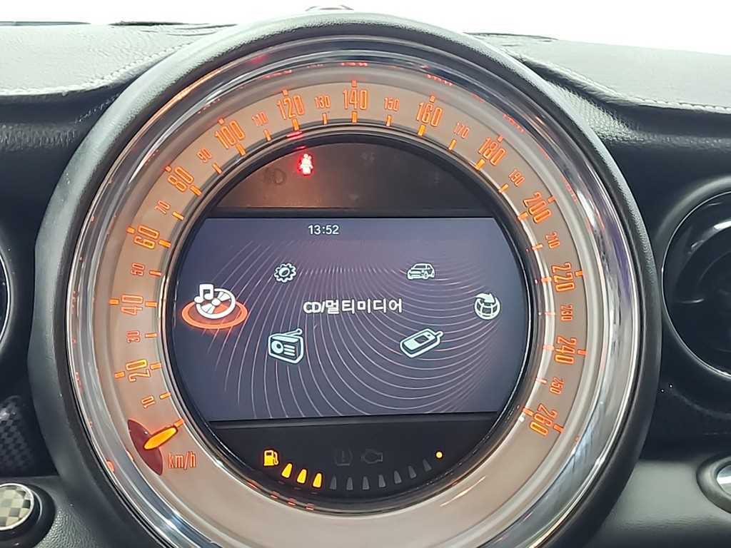 Mini Cooper — photo 14