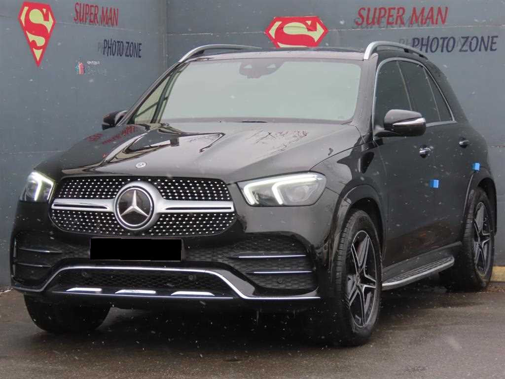 Mercedes-Benz GLE-Class — photo 01