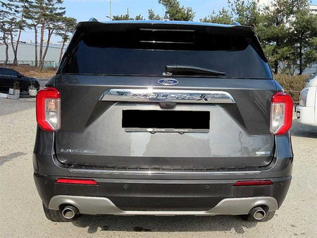 Ford Explorer — photo 04