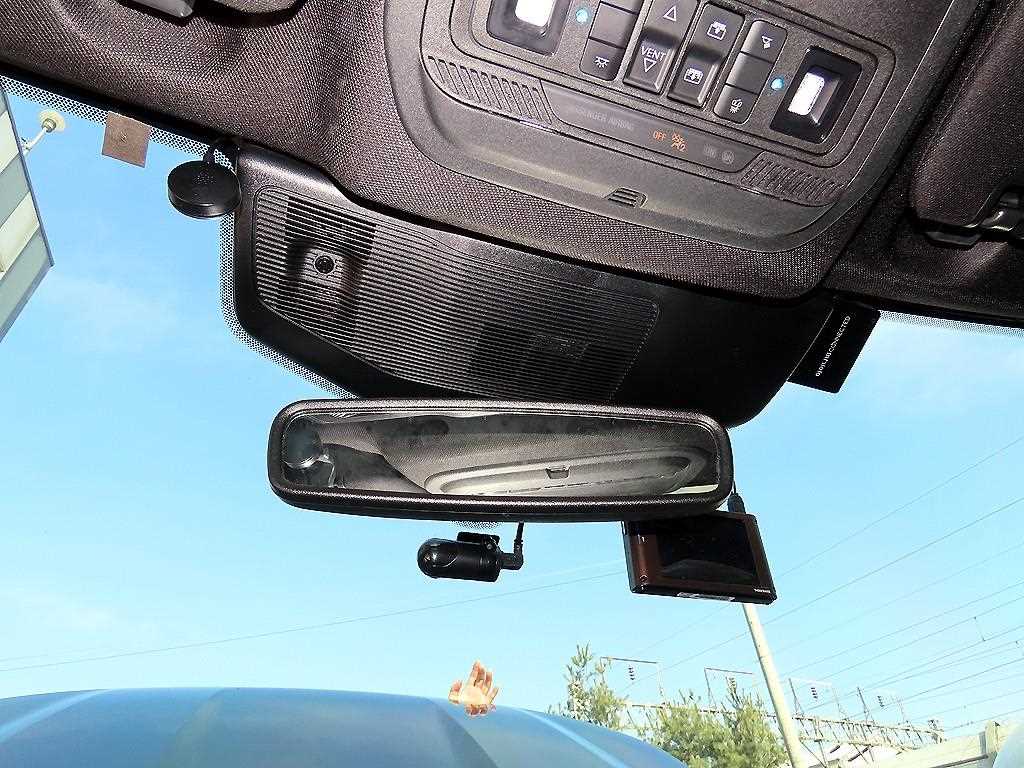 Ford Explorer — photo 15