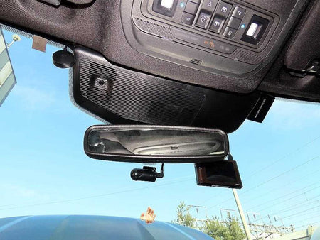 Ford Explorer — photo 15