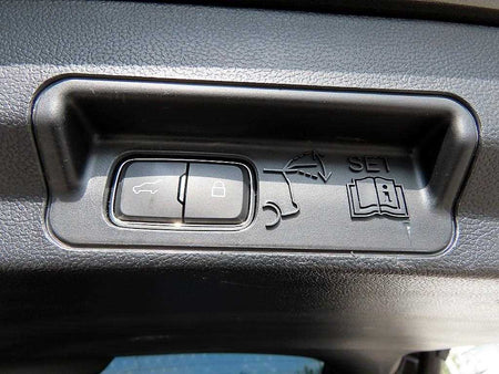 Ford Explorer — photo 16