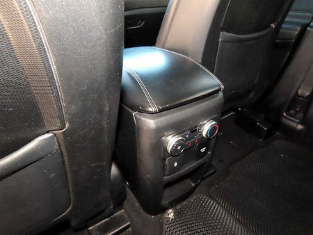 Ford Explorer — photo 17