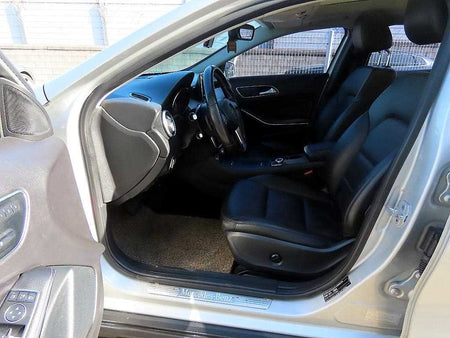 Mercedes-Benz GLA-Class — photo 05
