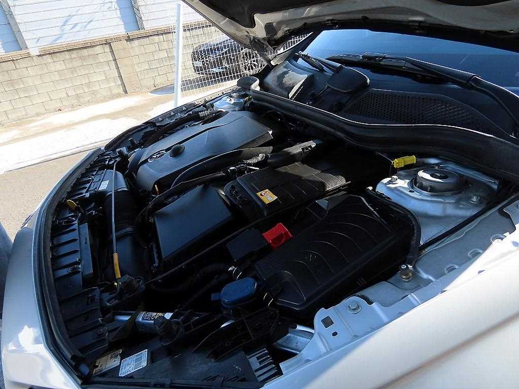 Mercedes-Benz GLA-Class — photo 17