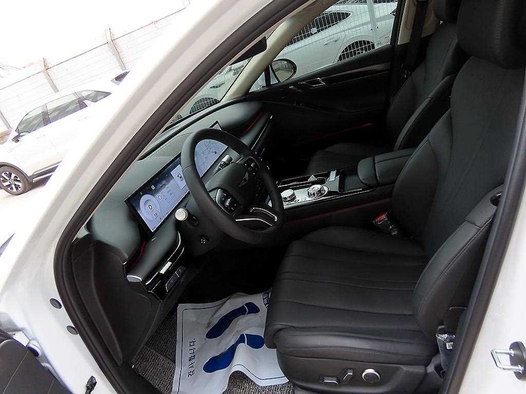 Genesis G80 — photo 05