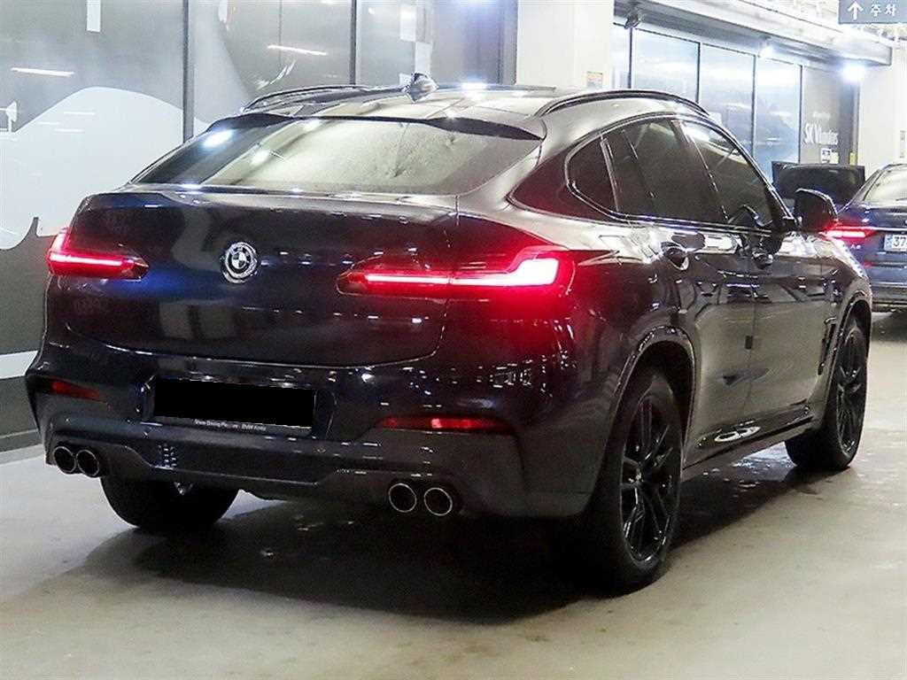 BMW X4 — photo 04
