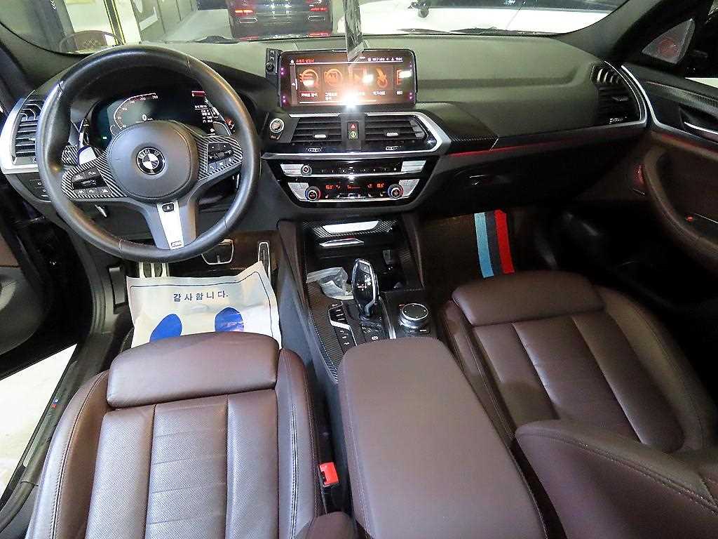 BMW X4 — photo 10