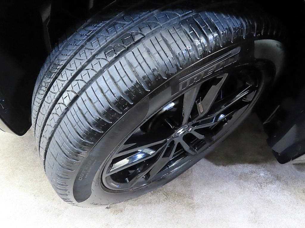 BMW X4 — photo 20