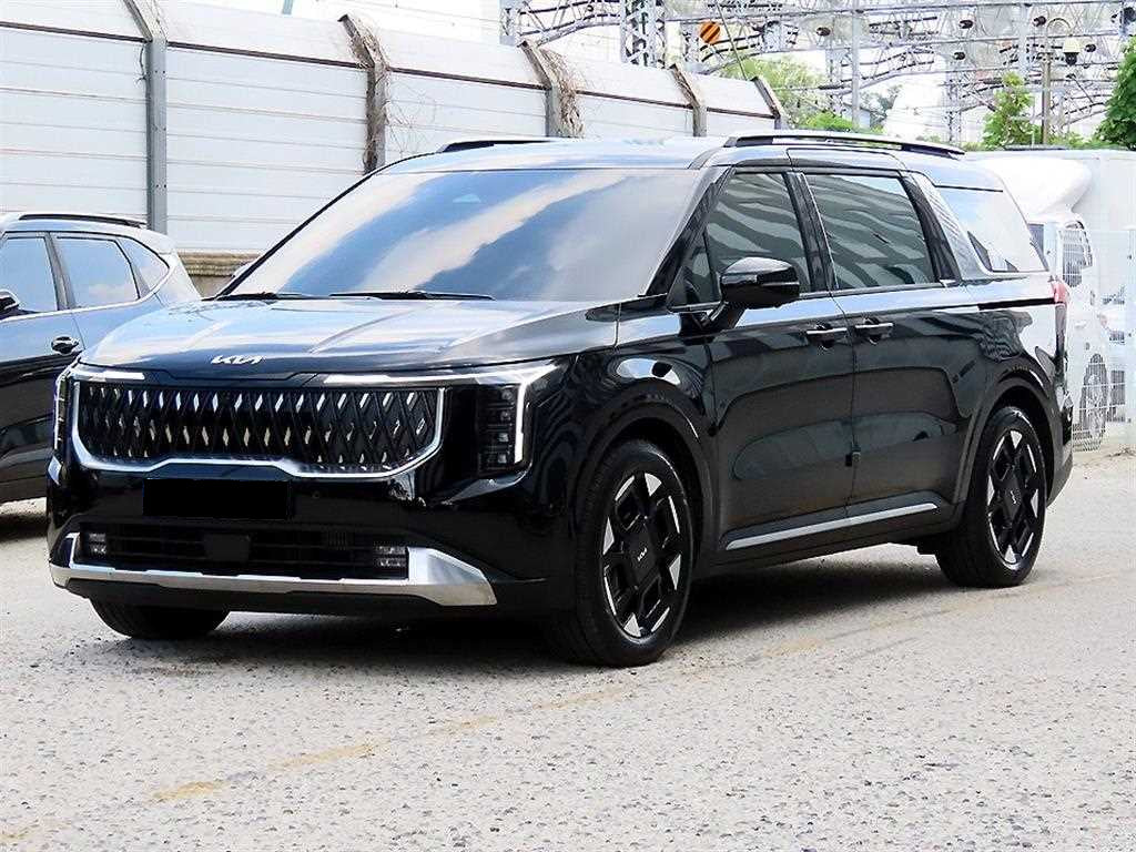 Kia Carnival — photo 02