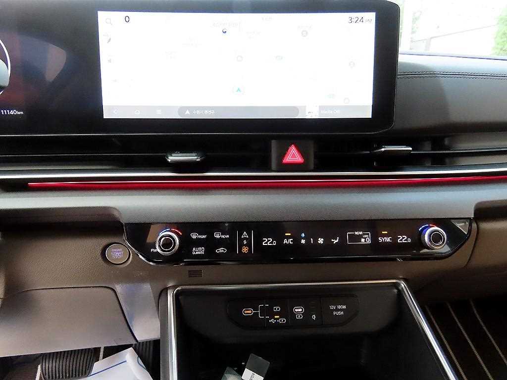 Kia Carnival — photo 14