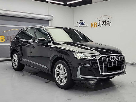 Audi Q7 — photo 04
