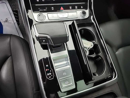Audi Q7 — photo 08
