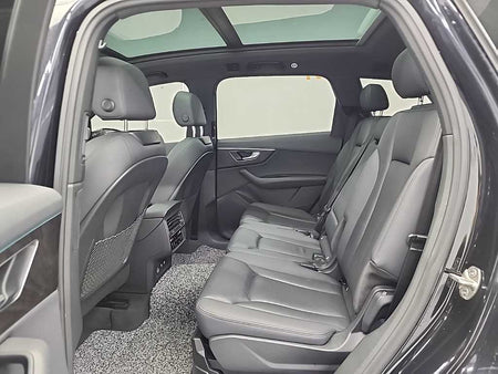 Audi Q7 — photo 12