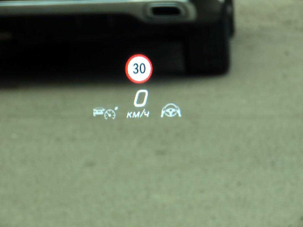 Mercedes-Benz S-Class — photo 10