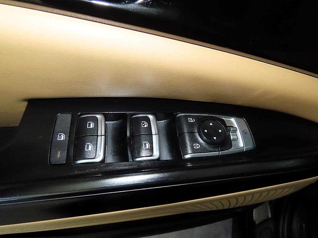 Kia Carnival — photo 13