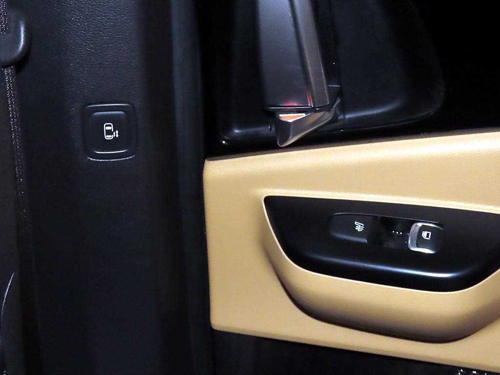 Kia Carnival — photo 15