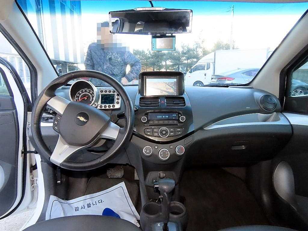CHEVROLET Spark — photo 07