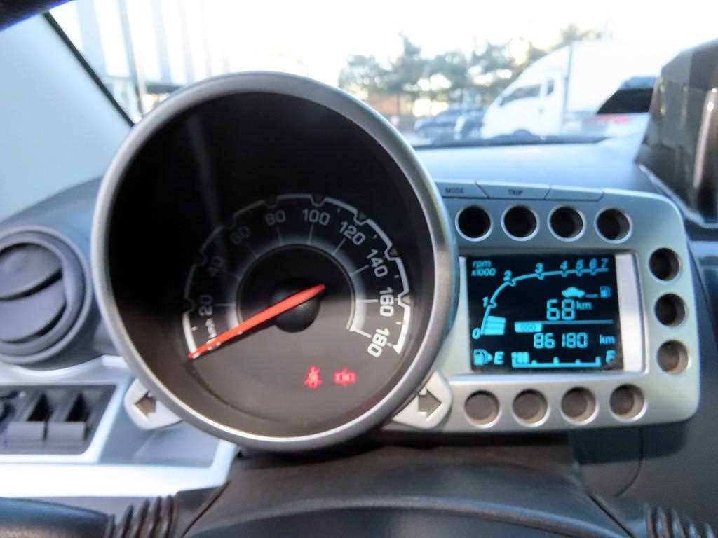 CHEVROLET Spark — photo 09