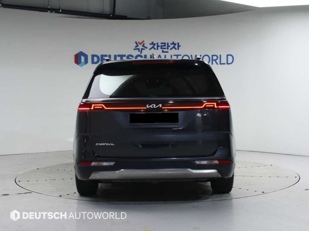 Kia Carnival — photo 04