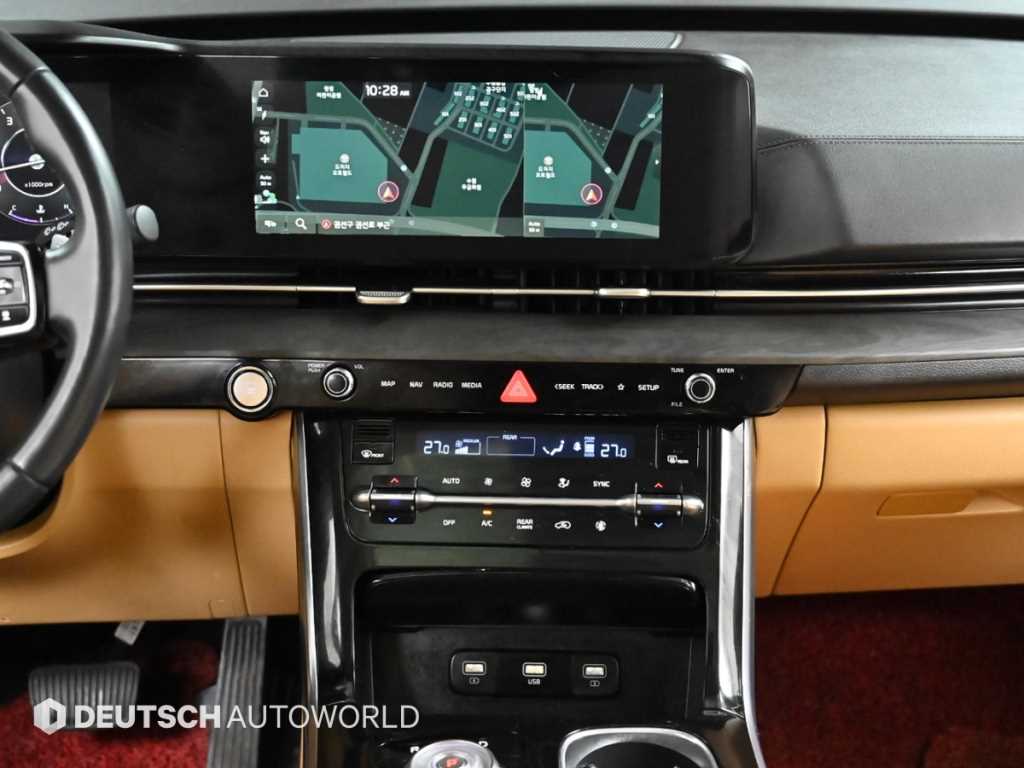 Kia Carnival — photo 09