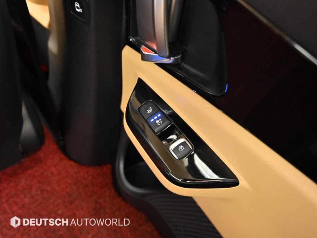 Kia Carnival — photo 17