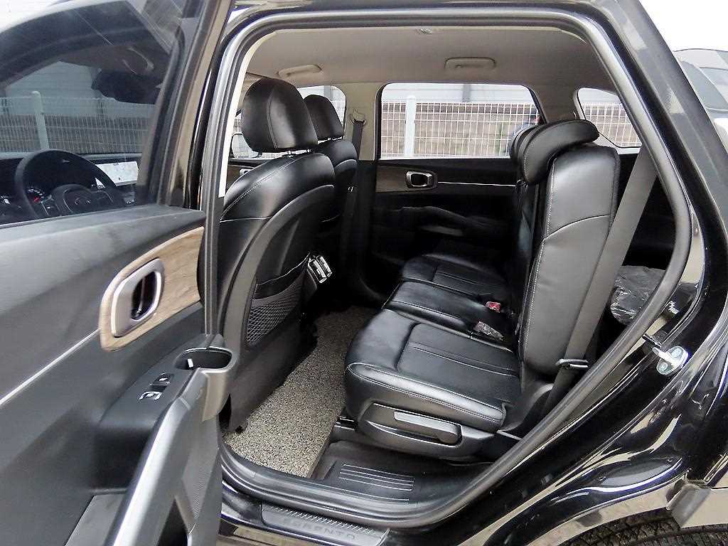 Kia Sorento — photo 06