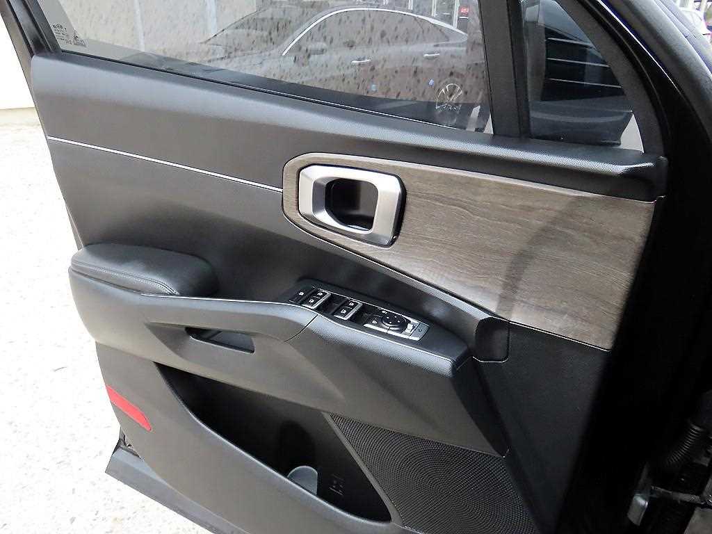 Kia Sorento — photo 11