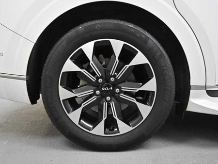 Kia Carnival — photo 05