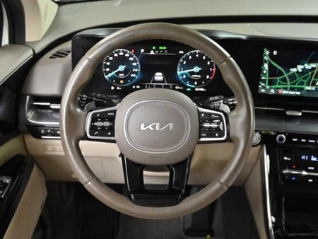 Kia Carnival — photo 13
