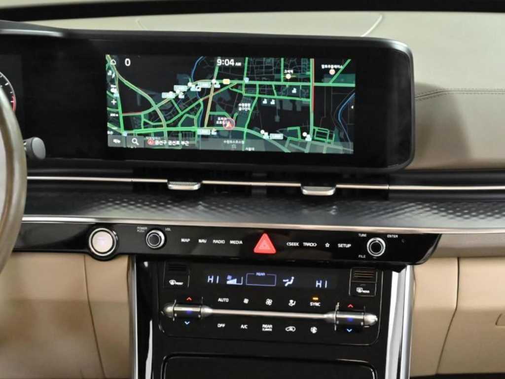 Kia Carnival — photo 14