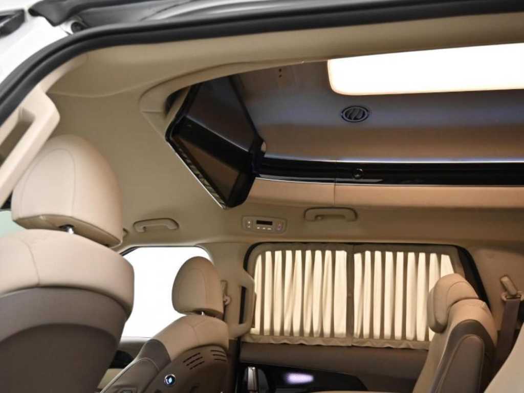 Kia Carnival — photo 19