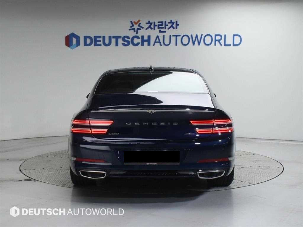 Genesis G80 — photo 04