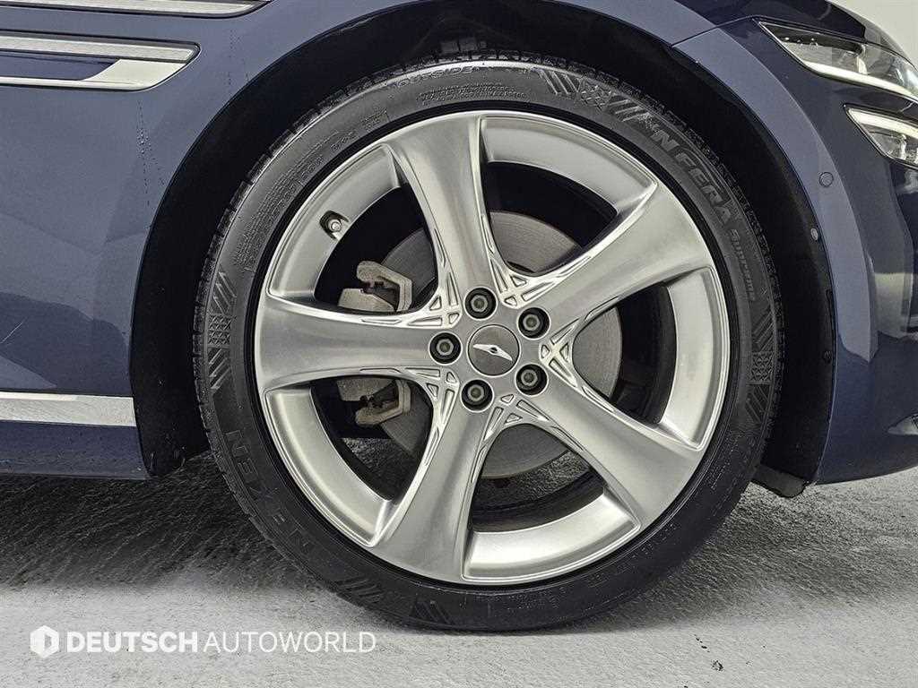 Genesis G80 — photo 05