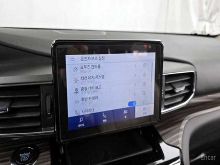 Ford Explorer — photo 14