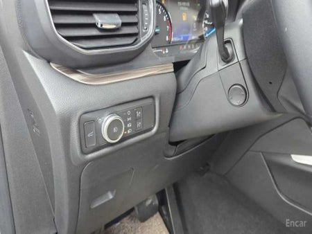 Ford Explorer — photo 16