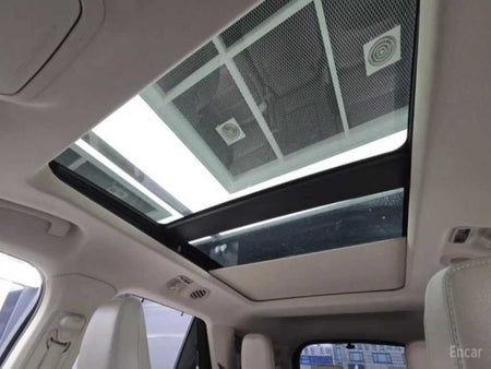 Ford Explorer — photo 17