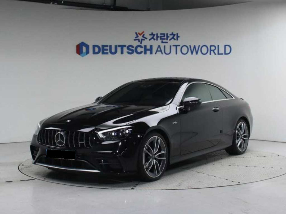 Mercedes-Benz E-Class — photo 01