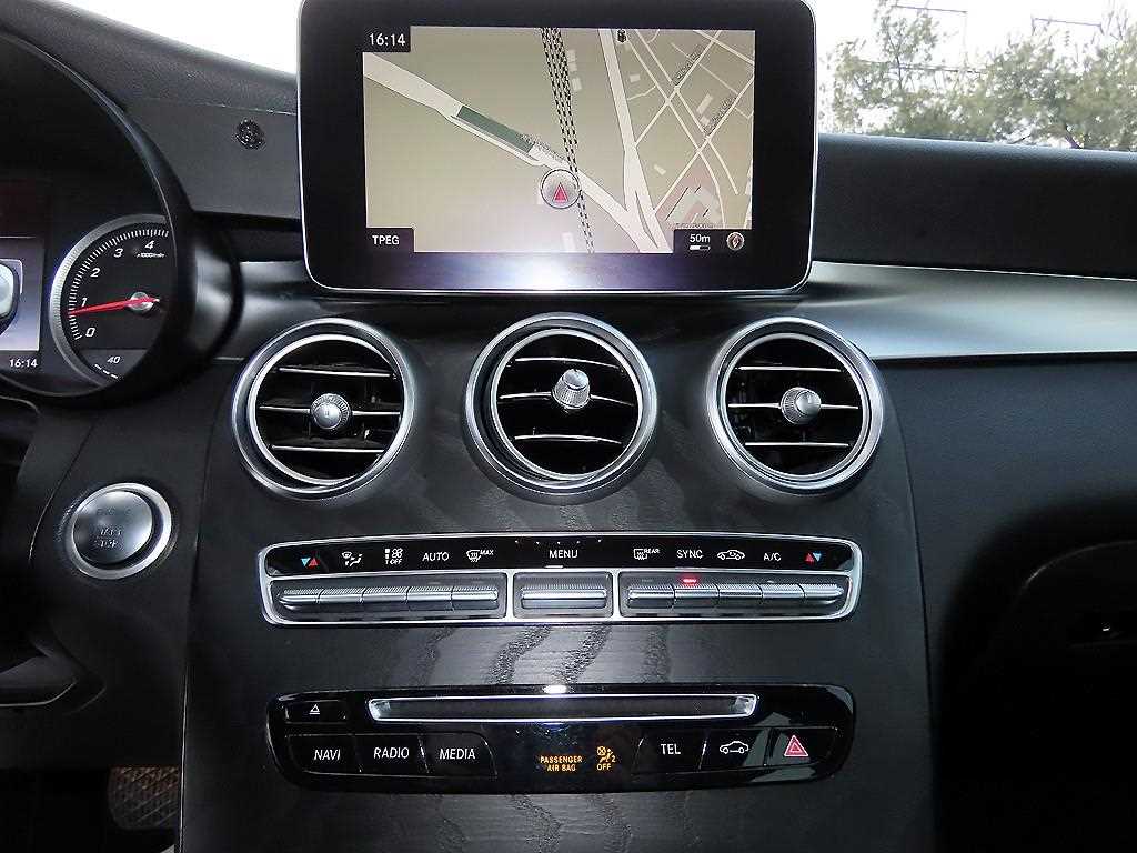 Mercedes-Benz GLC-Class — photo 14