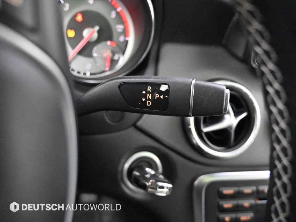 Mercedes-Benz CLA-Class — photo 09
