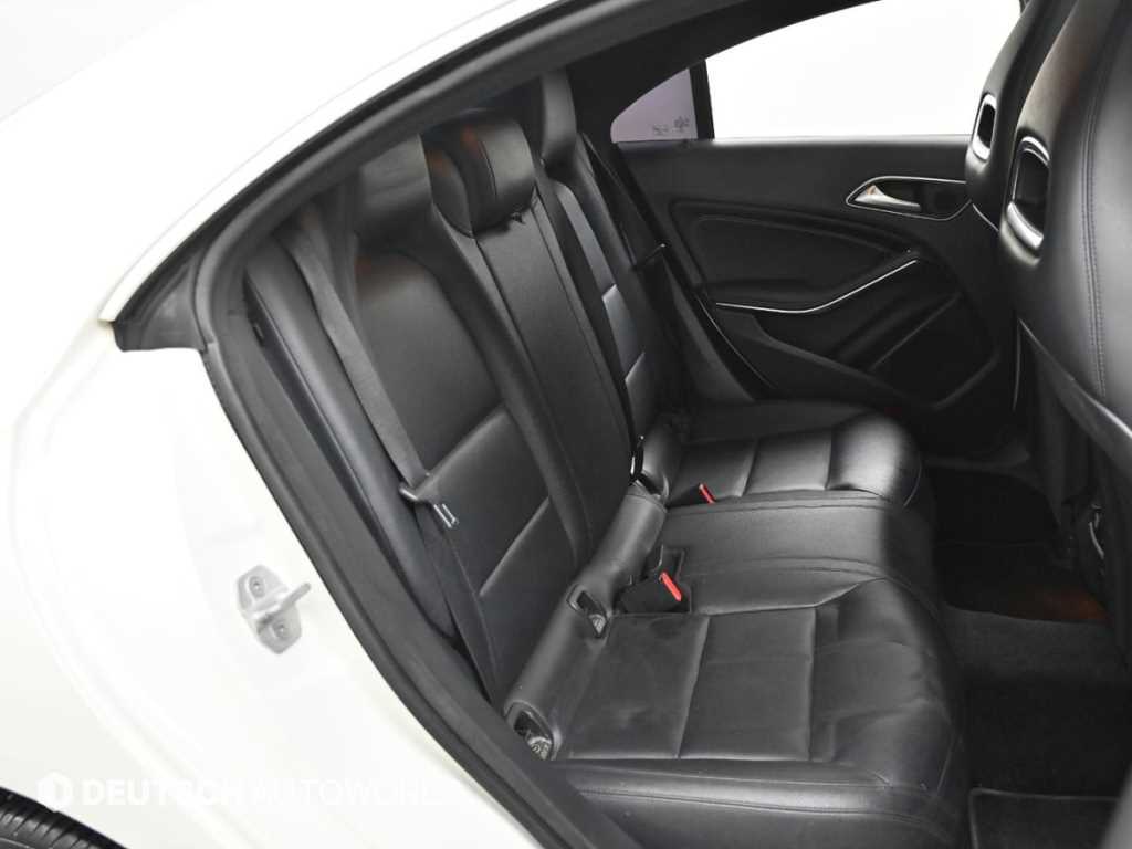 Mercedes-Benz CLA-Class — photo 12