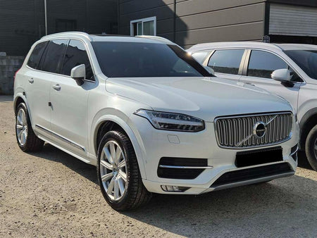 Volvo XC90 — photo 01
