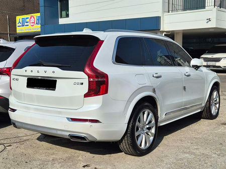 Volvo XC90 — photo 04