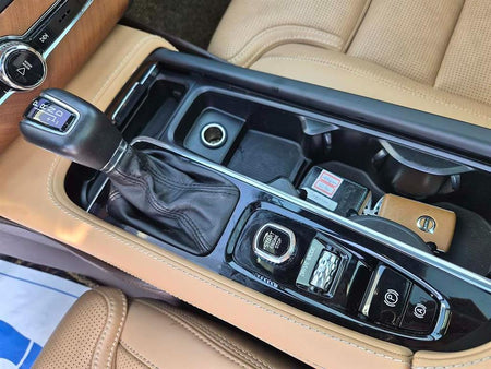 Volvo XC90 — photo 10